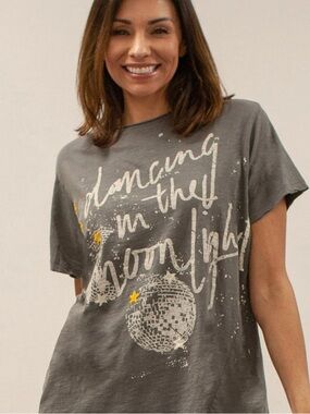 Kyla Seo Gray Short Sleeve Graphic Tee - Dancing Script